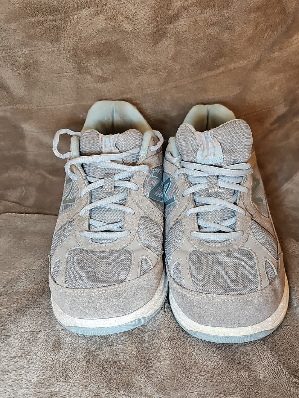New Balance 2E Wide Women's Gray and Light Blue Athletic Sneakers Size 8 R3